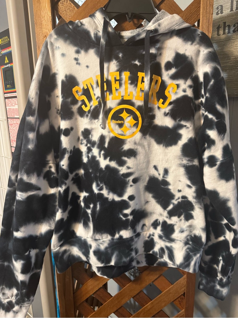 Team Apparel Steelers Black and White Tie-Dye Crewneck Hoodie with Yellow Logo